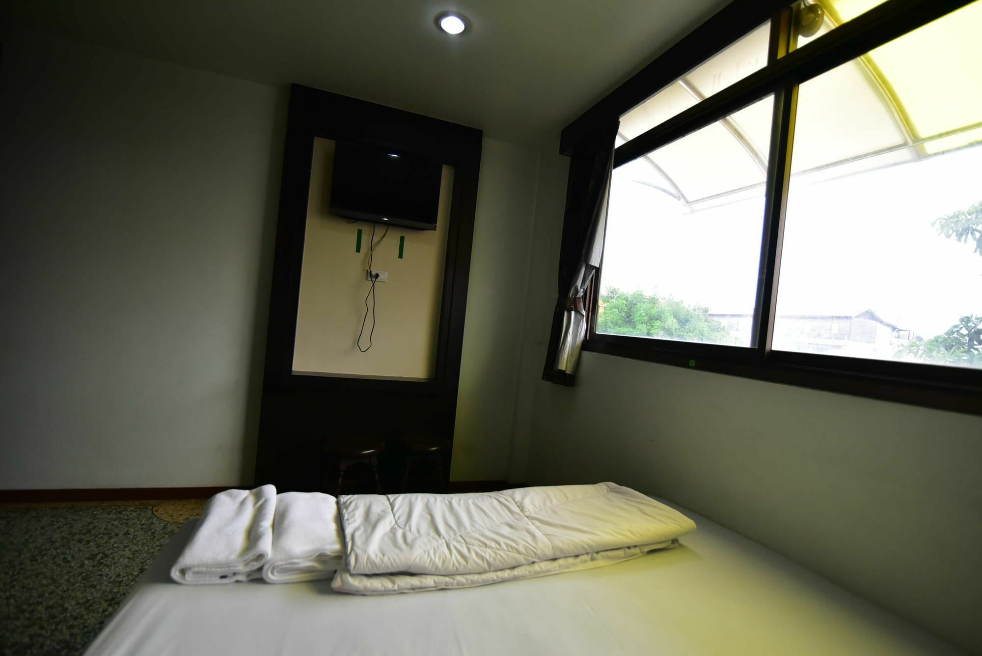 Thara House Hotel Bangkok Kültér fotó