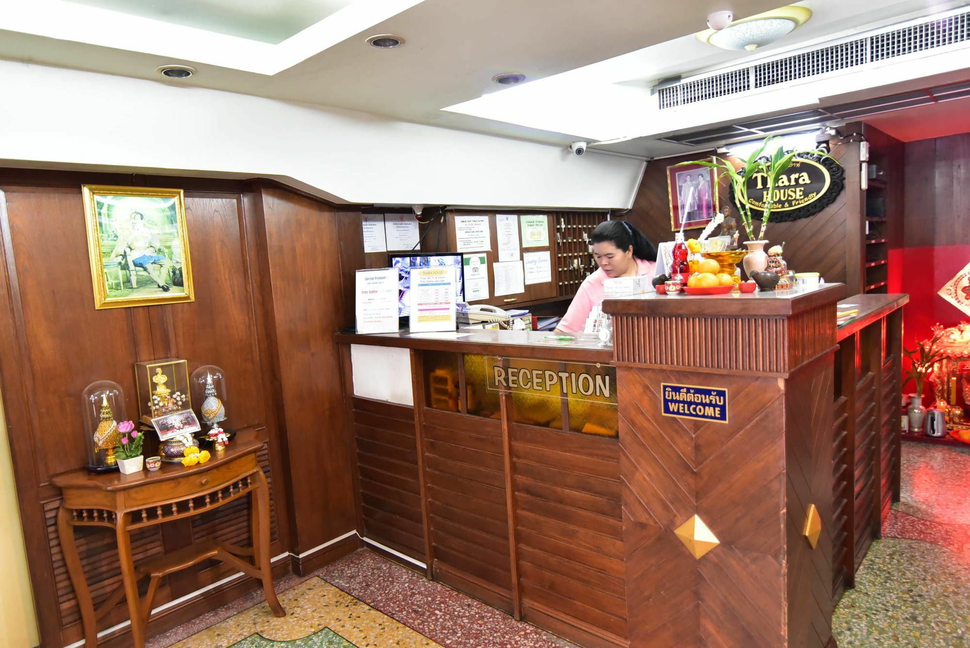 Thara House Hotel Bangkok Kültér fotó